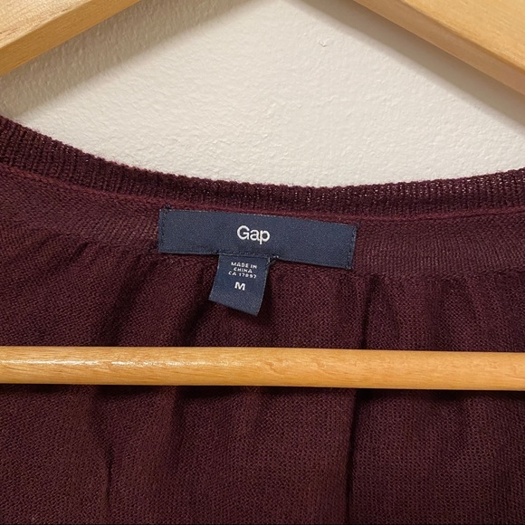 Gap Longsleeve Sweater - Picture 2 of 4